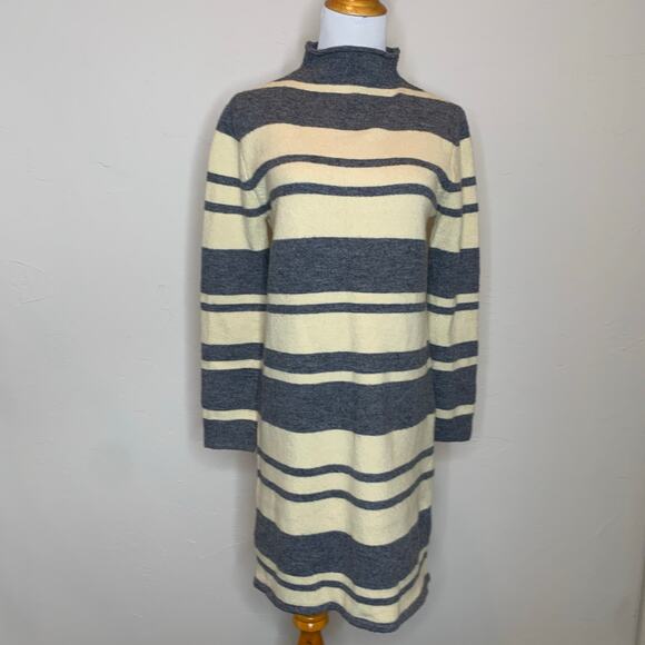 THML Gray Cream Striped Sweater Dress Sz Small - Picture 1 of 10